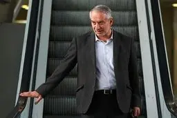 علی کفاشیان: تا الان ثبت‌نام نکرده‌ام/ کنار کشیدم تا فضا برای دیگران باز شود