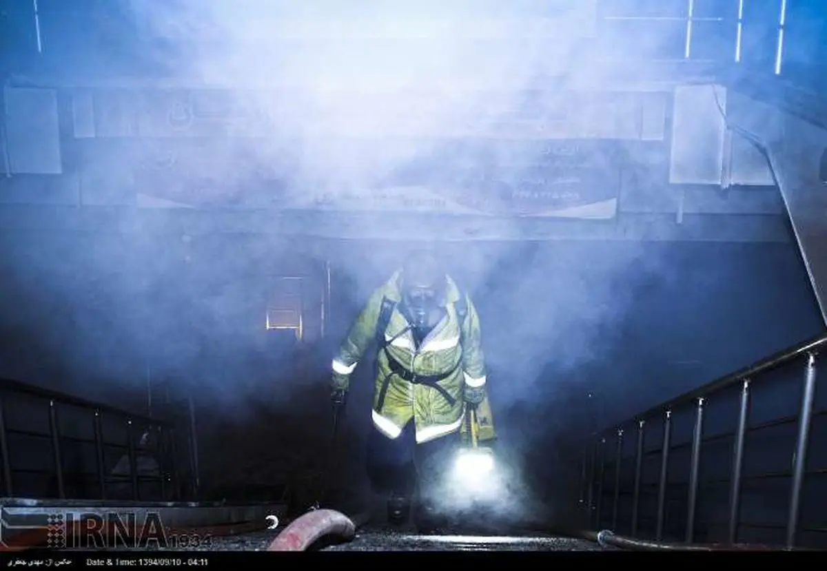 آتش‌سوزی در کارگاه کفاشی واقع در خیابان ظهیر الاسلام/ یک کارگر افغانستانی جان خود را از دست داد+عکس