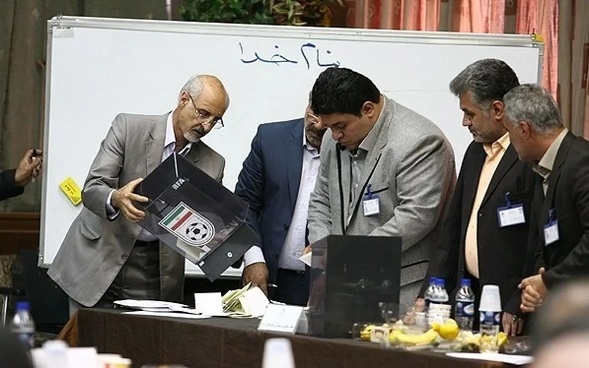 از چشم به راهی کاندیداها برای کمک کفاشیان تا حضور ناگهانی قنبرزاده در انتخابات