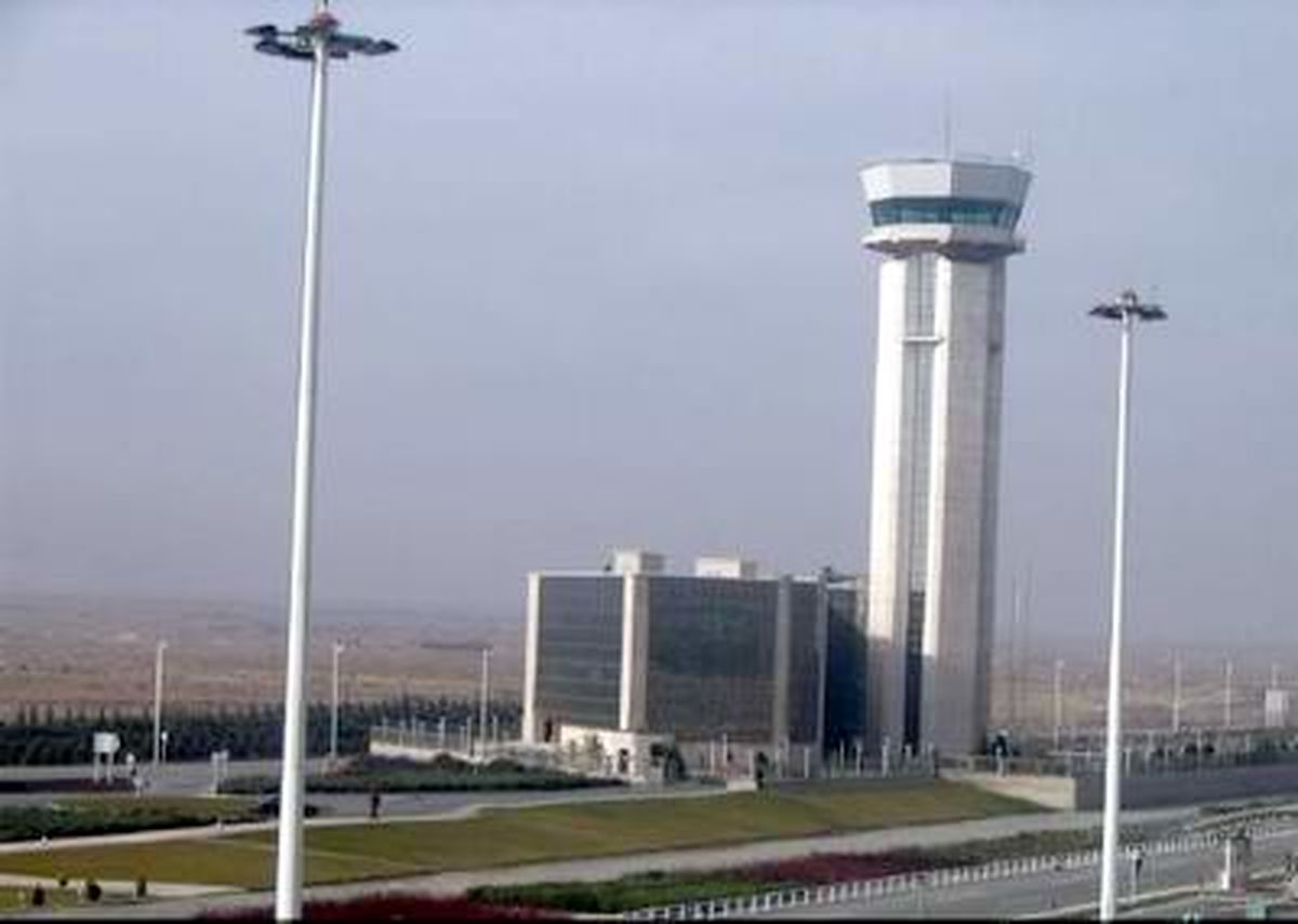 دستیار ویژه رئیس‌جمهور در جریان مشکلات مسافران فرودگاه امام خمینی (ره) قرار گرفت