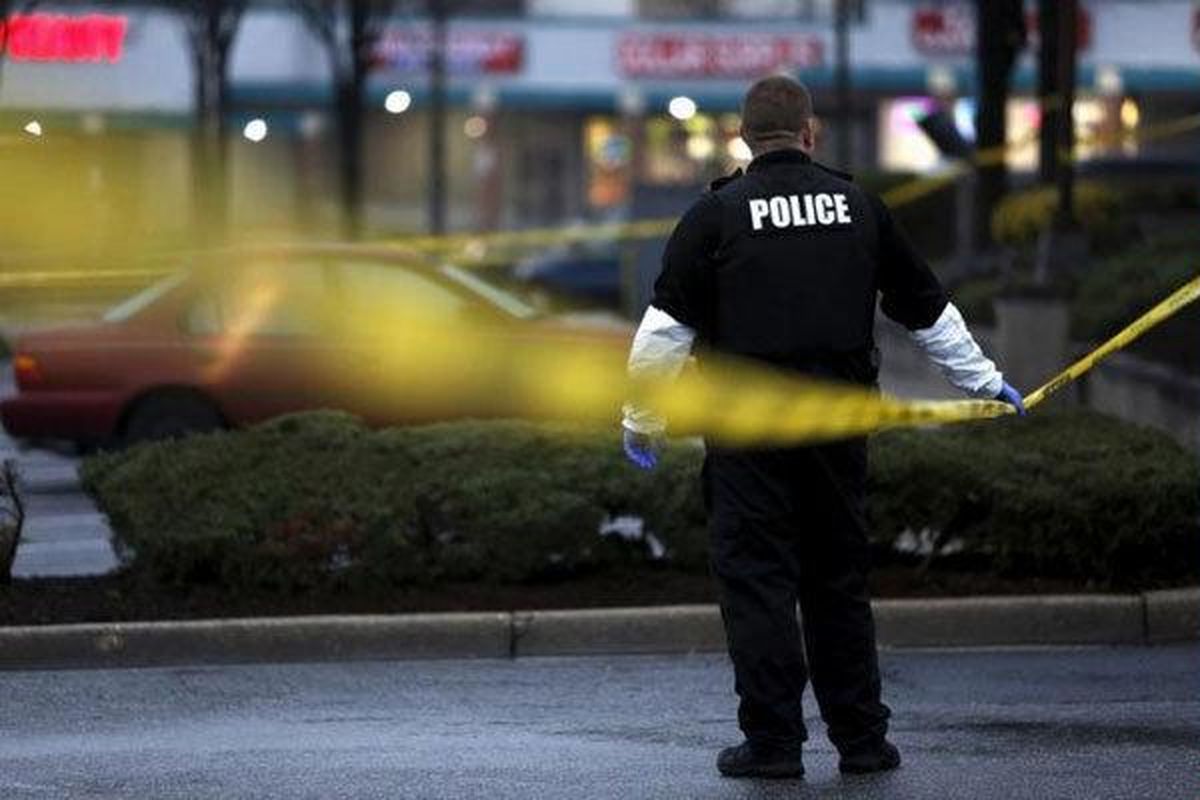 حمله مسلحانه به مرکز پلیس آمریکا قربانی گرفت