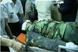 مصدومیت مامور ناجا بر اثر پرتاب نارنجک دست‌ساز