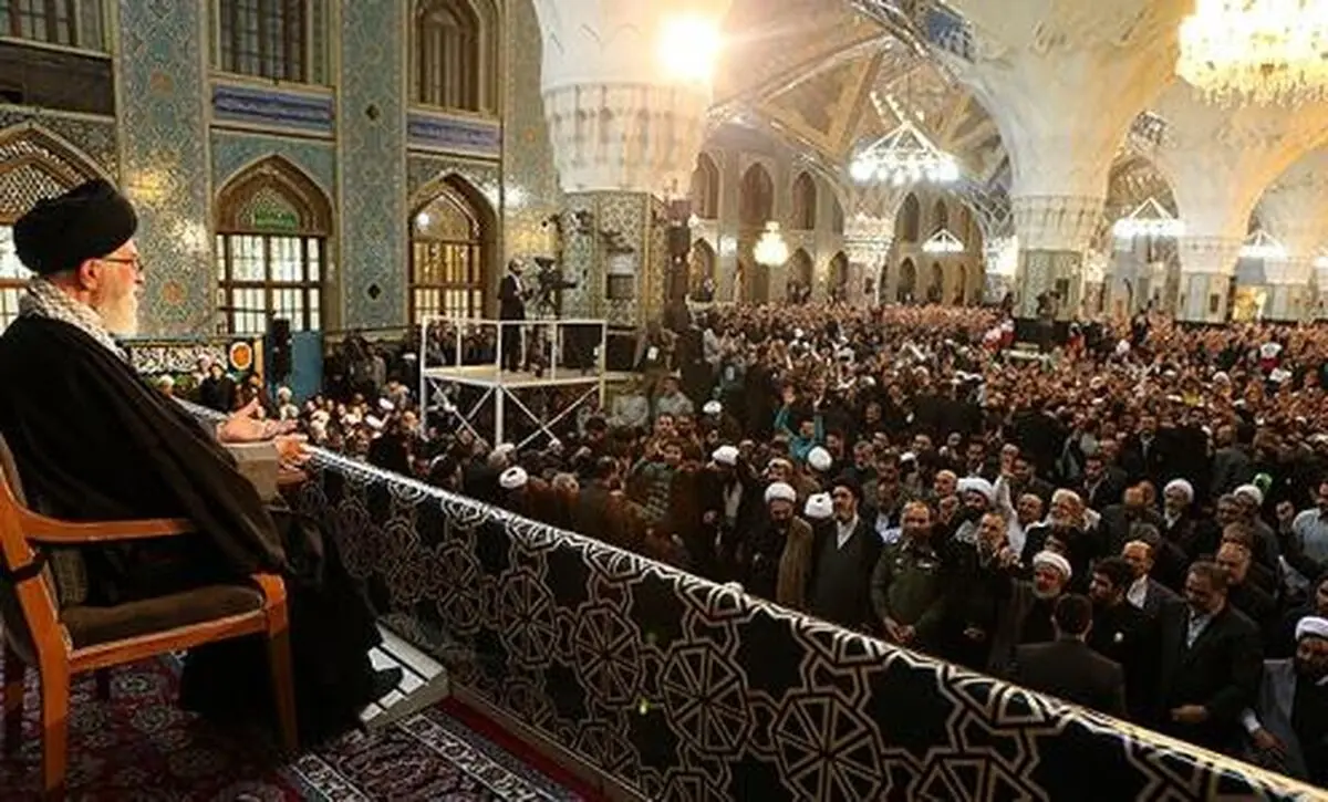 ترجمه و پخش همزمان سخنرانی رهبر انقلاب به سه زبان