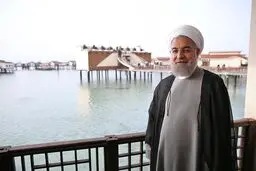 بازدید رئیس‌جمهور از طرح اصلاح و بهسازی نوار ساحلی غرب جزیره کیش و هتل ترنج