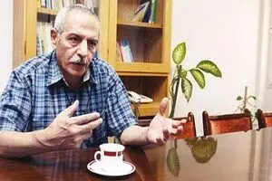 اطهاری: مسکن در سال ۹۵ هم از رکود خارج نمی شود/ دولت روحانی برنامه ای برای بخش مسکن ارائه نداده است