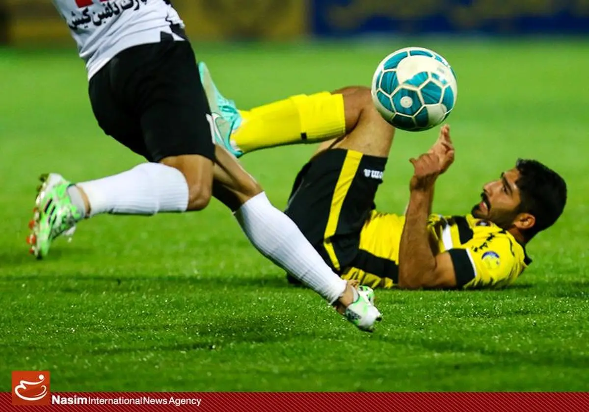 تراکتورسازی و سپاهان در نیمه نخست به پیروزی رسیدند