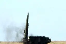 کشته و زخمی شدن بیش از ۱۷۰ نفر در حمله موشکی یمن به پایگاه مزدوران سعودی در 