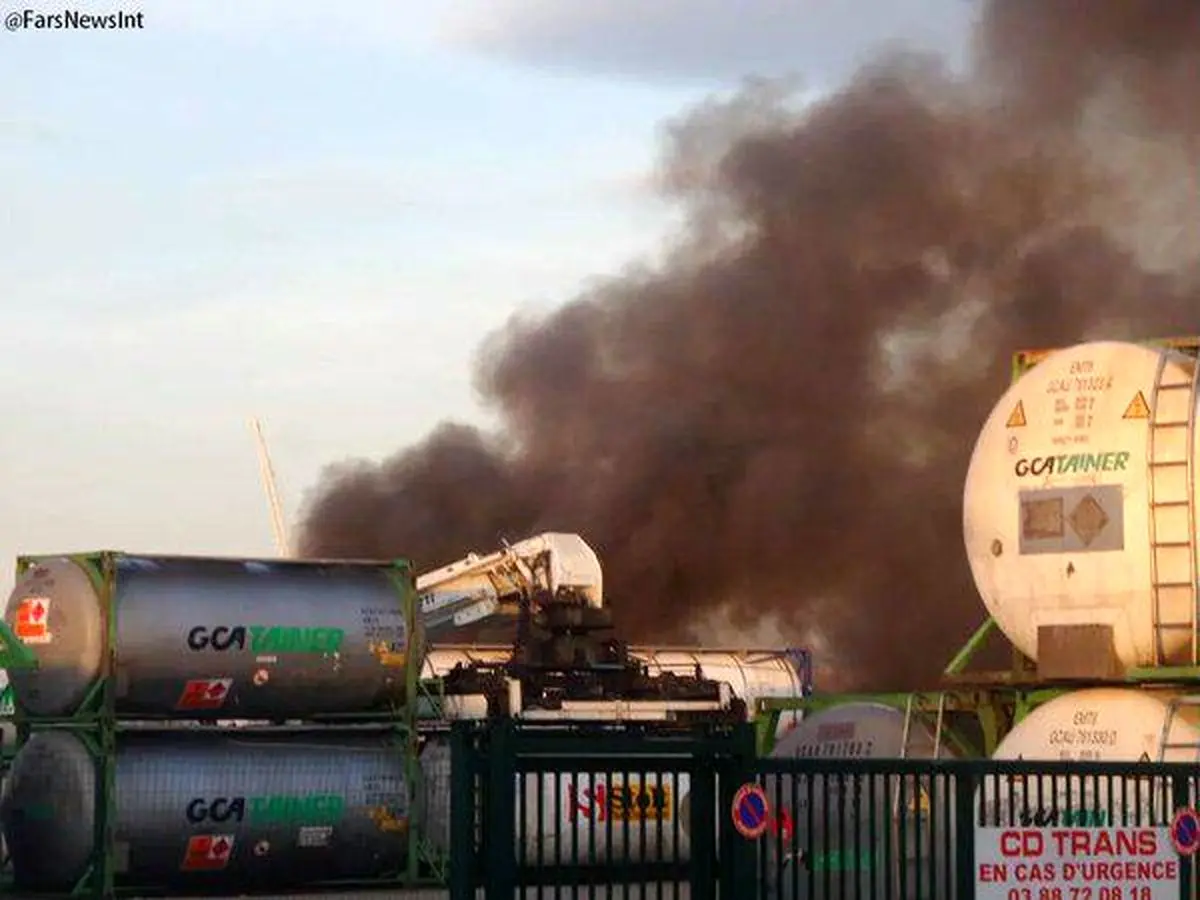 سه انفجار در فرانسه/ دست کم ۲ نفر زخمی شدند +تصاویر