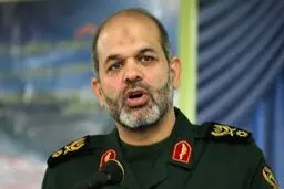 هرکس با قدرت دفاعی مخالفت کند با کیان کشور بازی کرده است
