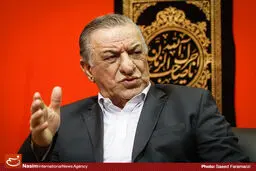 بیابانی: انتقاد از تنظیم بازار شب عید امسال با حب و بغض سیاسی انجام شد/ چه اشکالی دارد ۱۰۰ هزار تن هم میوه لوکس وارد کنیم