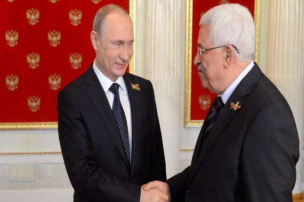 محمود عباس طی سفری به مسکو ۱۸آوریل (۳۰ فروردین) با ولادیمیر پوتین دیدار می‌کند