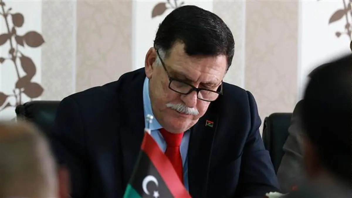 کناره‎گیری دولت خودخوانده لیبی از قدرت