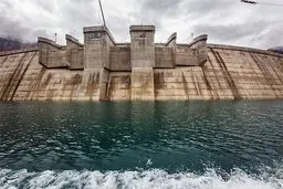 برداشت آب از سدهای کشور ۳۲ درصد افزایش یافت