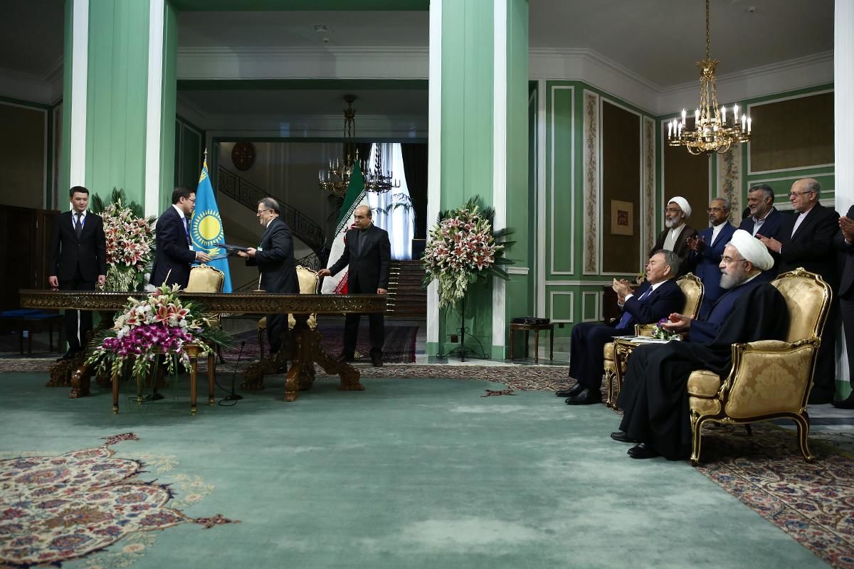 امضای ۶۶ سند همکاری میان ایران و قزاقستان نقطه عطفی در روابط دو کشور است