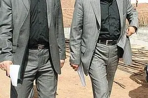 آخوندی به دلایل سیاسی مسکن مهر را تکمیل نمی‌کند/ قائم‌مقام وی گذشته خود را در دولت قبل فراموش کرده است