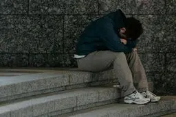 تعرض ۴ جوان به یک پسر ۱۶ ساله در باشگاه ورزشی غرب تهران