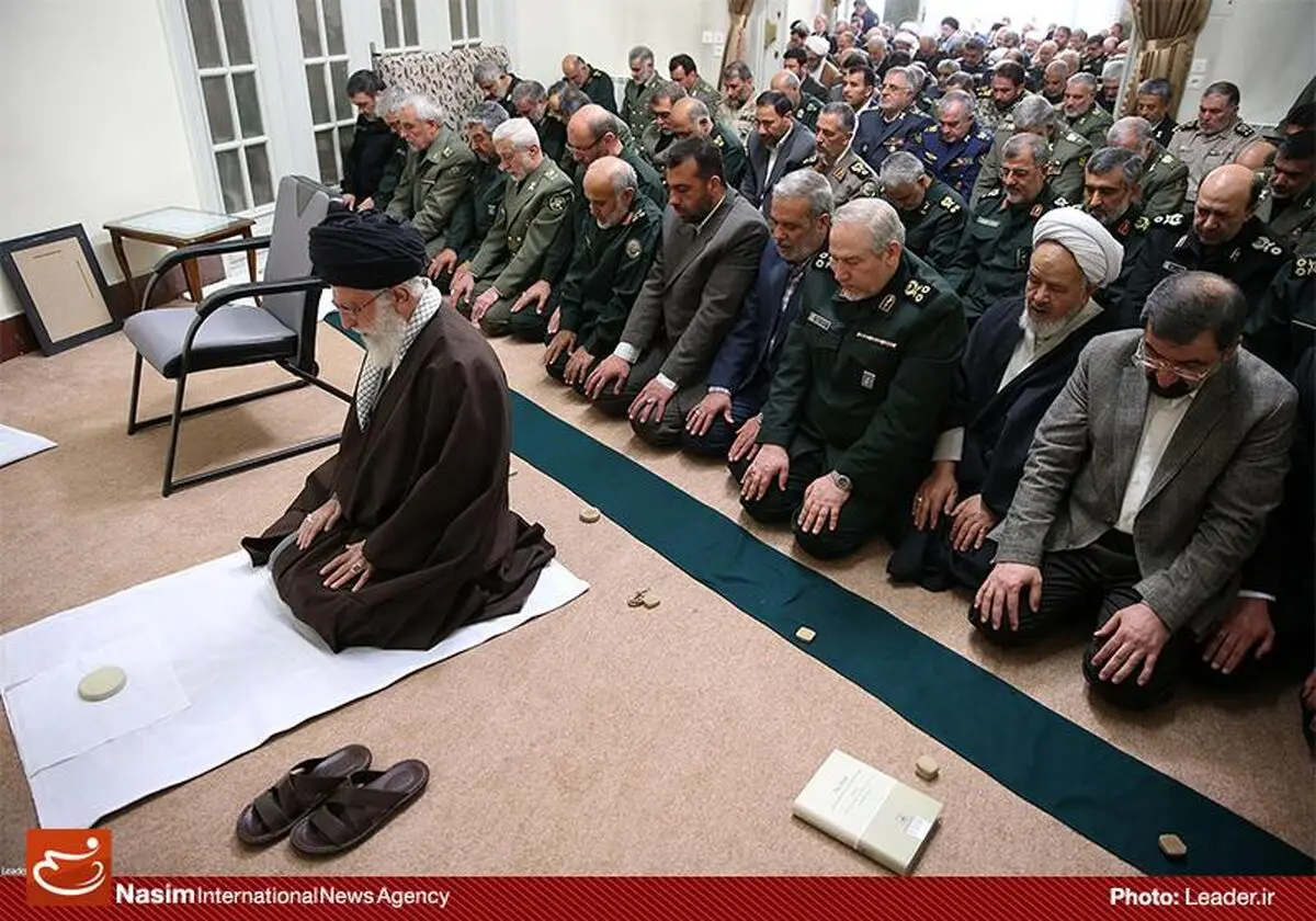 دیدار عیدانه فرماندهان ارشد نیروهای مسلح با رهبر معظم انقلاب