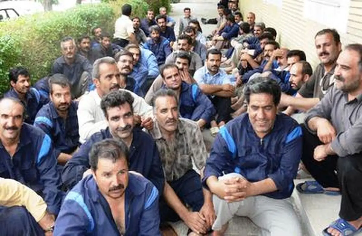 چشم کارگران و بازنشستگان به اجرایی شدن یک مصوبه نیم خطی