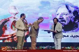 مراسم معرفی برترین چهره سال هنر انقلاب