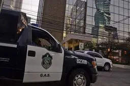 حمله پلیس پاناما به دفاتر شرکت 