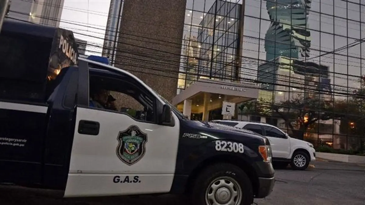 حمله پلیس پاناما به دفاتر شرکت "موساک فونسکا"