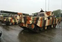 تانک چیفتن بهینه‌سازی شد/ رونمایی از سامانه پدافند هوایی بهمن ۵۷ + عکس