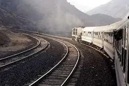 حرکت کلیه قطارهای محور جنوب امروز لغو شد