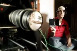 جشنواره جهانی فجر دست سینمای ایران را در دستان صنعت سینمای جهان می‌گذارد