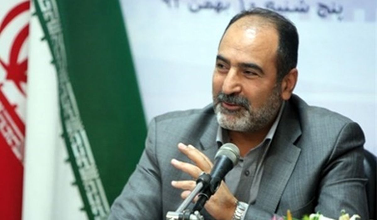 امیدوارم جشنواره "چهل چراغ" فارغ از شعارزدگی تداوم داشته باشد