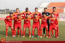 برتری فولاد برابر ملوان در نیمه نخست