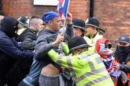 تظاهرات دوباره انگلیس‌ها در اعتراض به سیاست‌های دولت