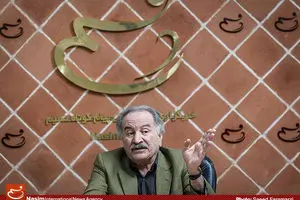 نقدی به سخنان سیف نیست/ رئیس کل نمی‌توانست دروغ بگوید/ دولت روحانی با مردم شفاف نیست