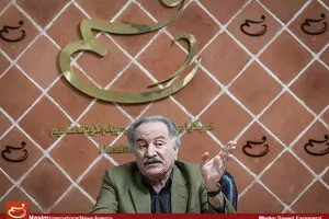 نقدی به سخنان سیف نیست/ رئیس کل نمی‌توانست دروغ بگوید/ دولت روحانی با مردم شفاف نیست