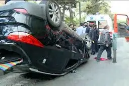 واژگونی خودرو در سه راه ولنجک/ ۳ راننده مجروح شدند+عکس
