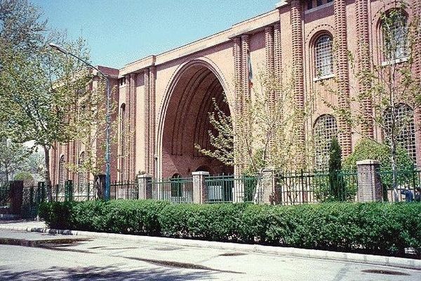 برنده شیر طلای ونیز، مهمان موزه‌ ملی ایران
