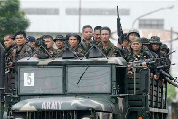 تلاش ارتش فیلیپین برای آزادی گروگان‌های