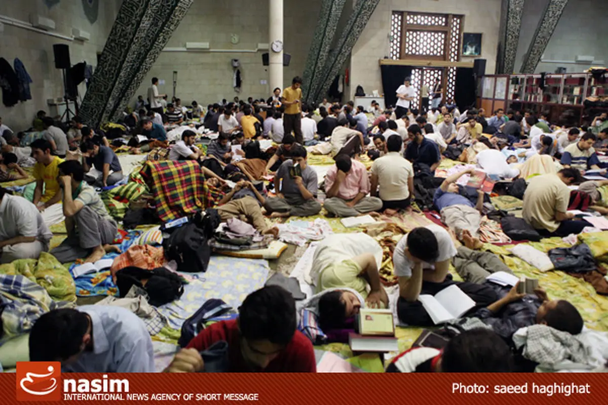 ثبت‌نام ۴۵ هزار دانشگاهی معتکف در مساجد دانشگاه‌ها