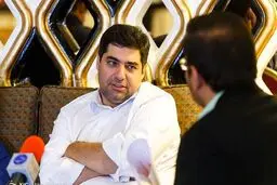 مجرم سابق اقتصادی در کنفرانس 