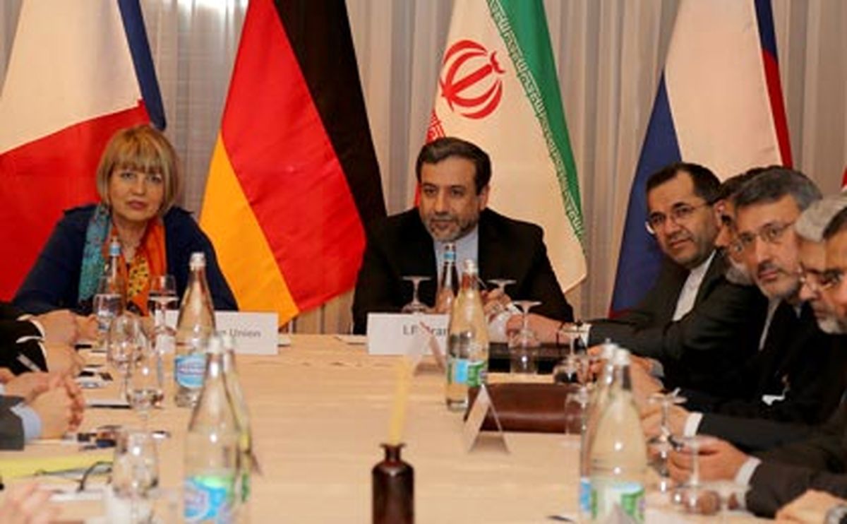 مذاکره عراقچی و اشمید پیش از سومین کمیسیون مشترک ایران و ۱+۵