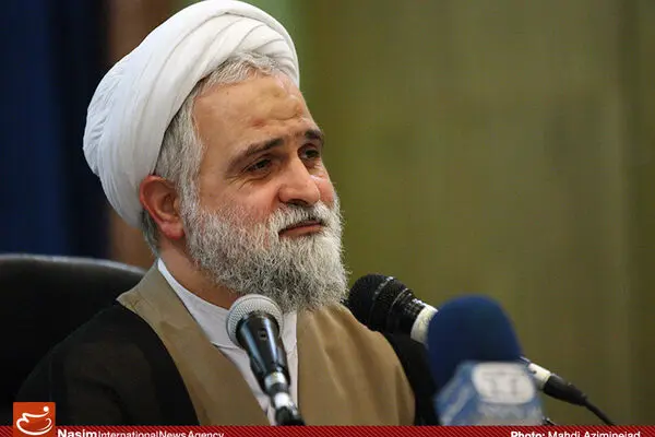 وقتی مجموعه‌ای نامه‌ی علیه رهبری را نشر می‌دهد باید رگ غیرت‌مان بجنبد/ مخالف برخورد انضباطی هستم