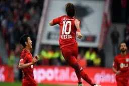 لورکوزن مقابل شالکه به برتری دست یافت