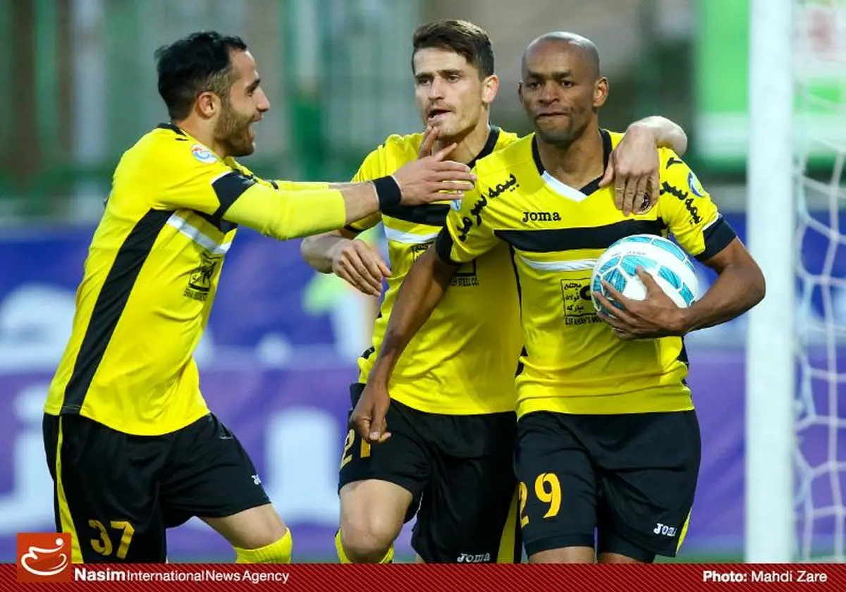 سپاهان در آخرین دقایق ۳ امتیاز گرفت