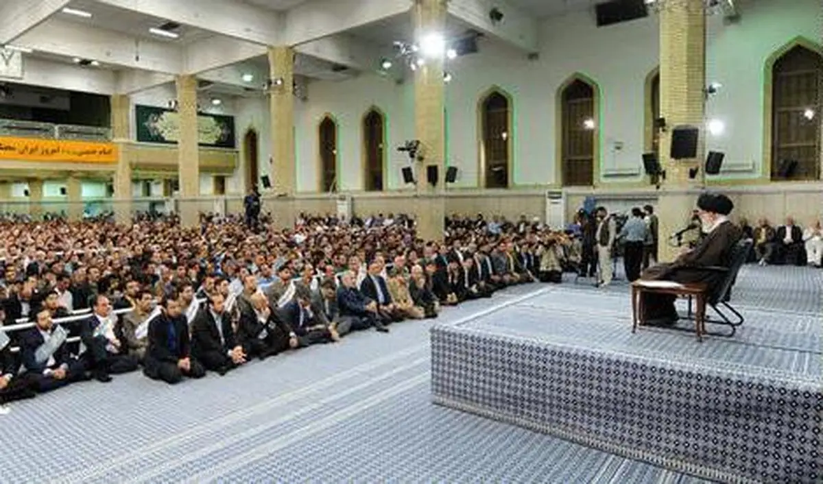 هزاران نفر از کارگران سراسر کشور با رهبر انقلاب دیدار کردند