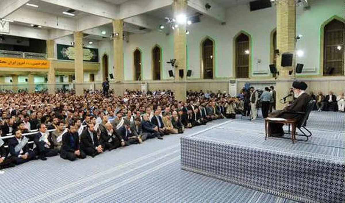 هزاران نفر از کارگران سراسر کشور با رهبر انقلاب دیدار کردند