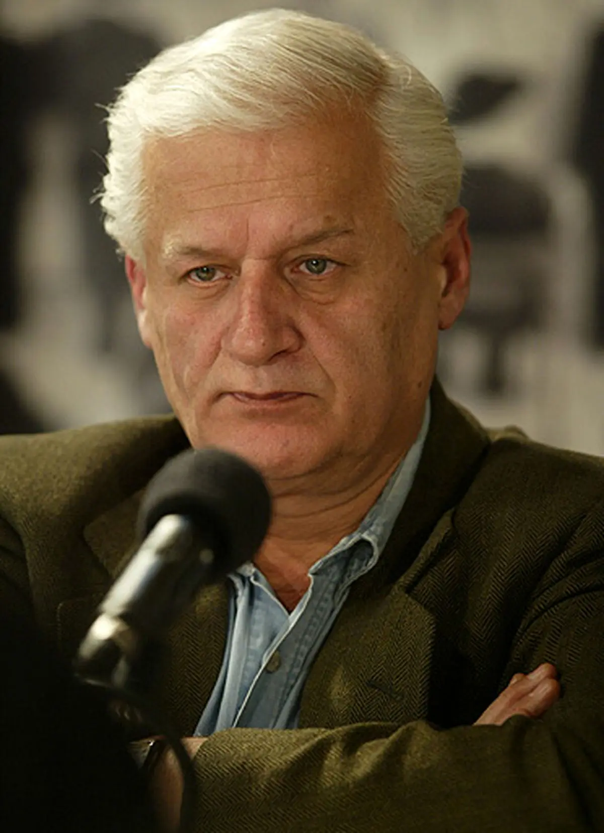 خاطرات مردم عادی از دفاع مقدس بی‌نهایت باارزش است/ مگر مولوی و شمس دانشگاه رفتند؟