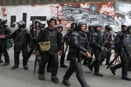 مصر در آستانه تظاهرات مردمی، تبدیل به پادگان شد