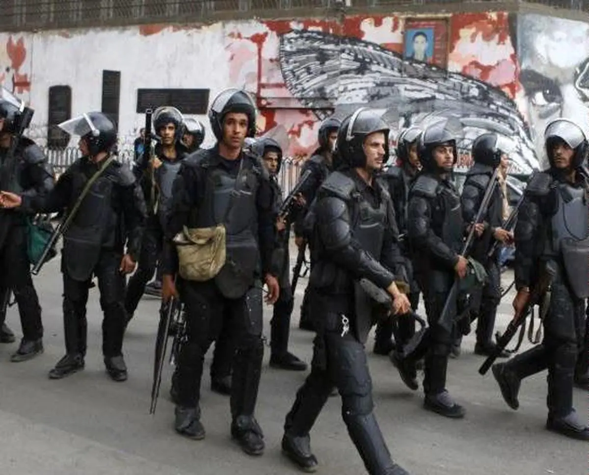 مصر در آستانه تظاهرات مردمی، تبدیل به پادگان شد