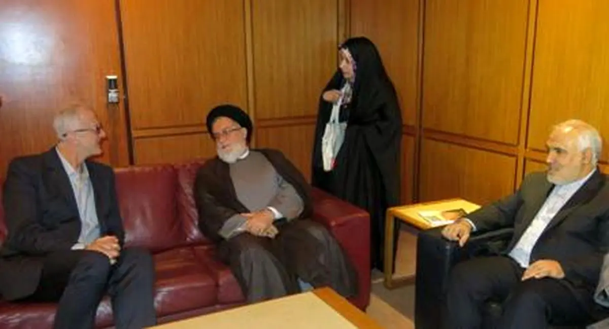 رئیس بنیاد شهید و امور ایثارگران وارد لبنان شد