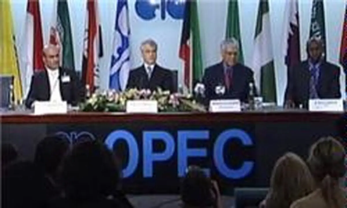 بسته بودن سوئیفت و ال سی نمی گذارد با ایران قرارداد گازی ببندیم!
