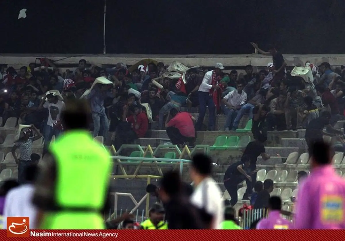 تماشاگران استقلال اهواز تا اطلاع ثانوی محروم شدند/ جریمه نقدی برای متخلفان دربی
